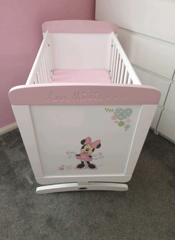 minnie mouse swinging crib